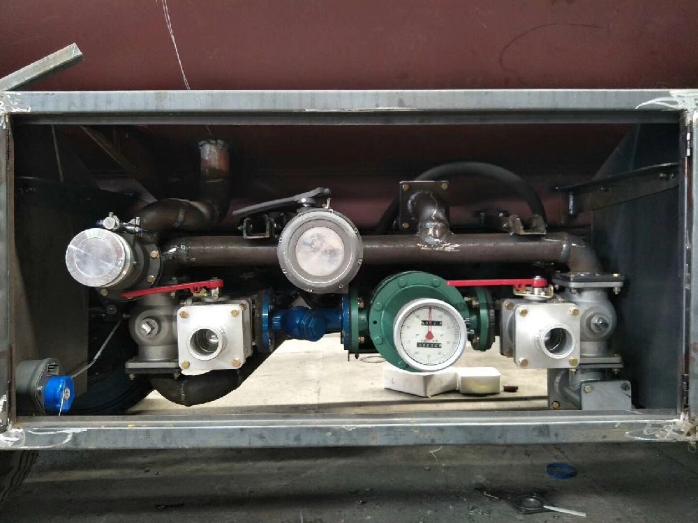 油罐車車載流量計現場
